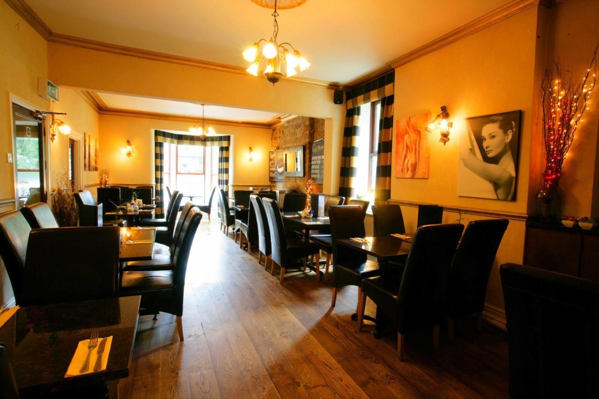 Ilkley Riverside Hotel Екстериор снимка