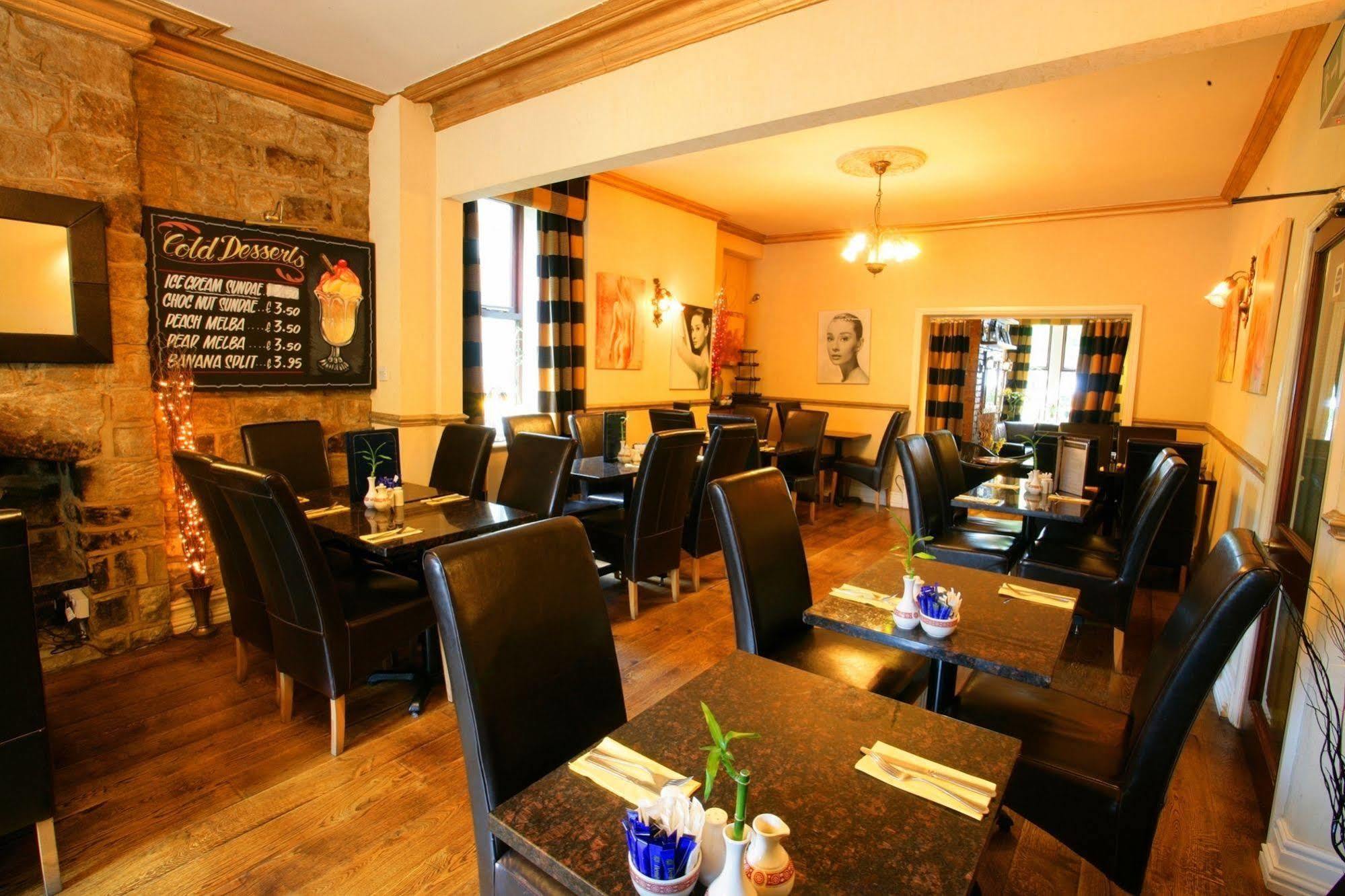 Ilkley Riverside Hotel Екстериор снимка