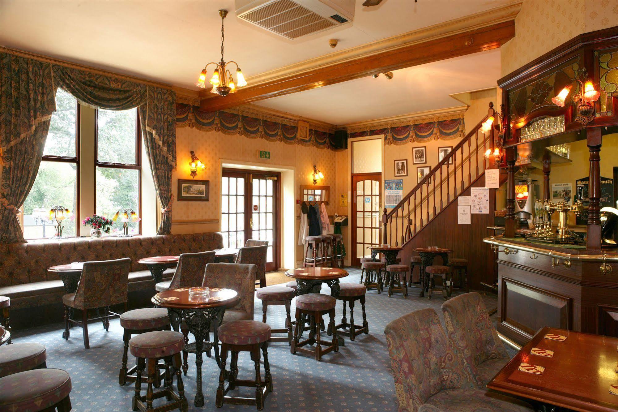 Ilkley Riverside Hotel Екстериор снимка