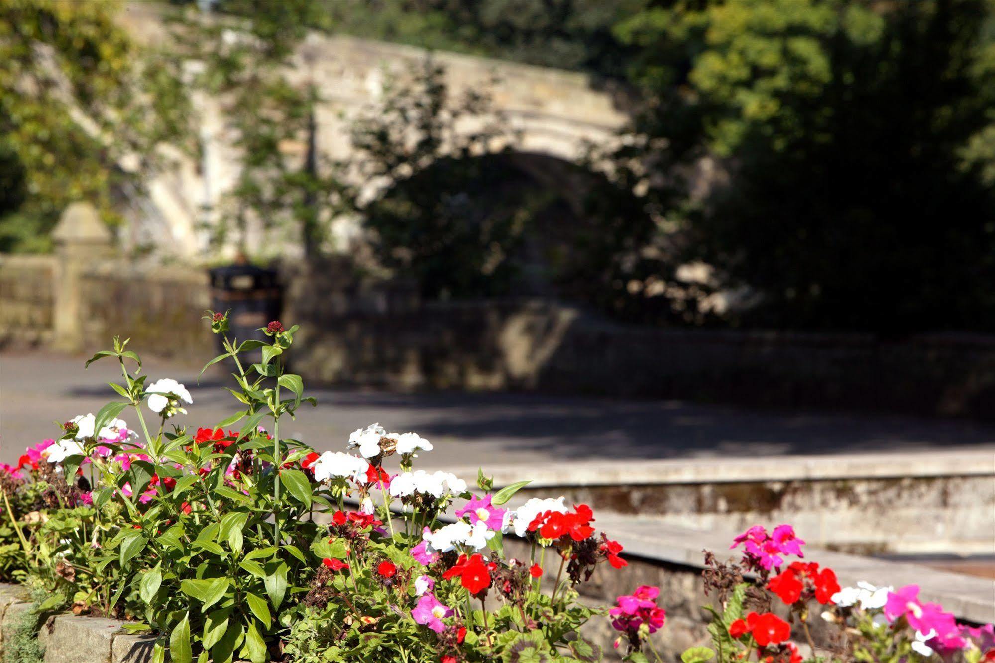Ilkley Riverside Hotel Екстериор снимка