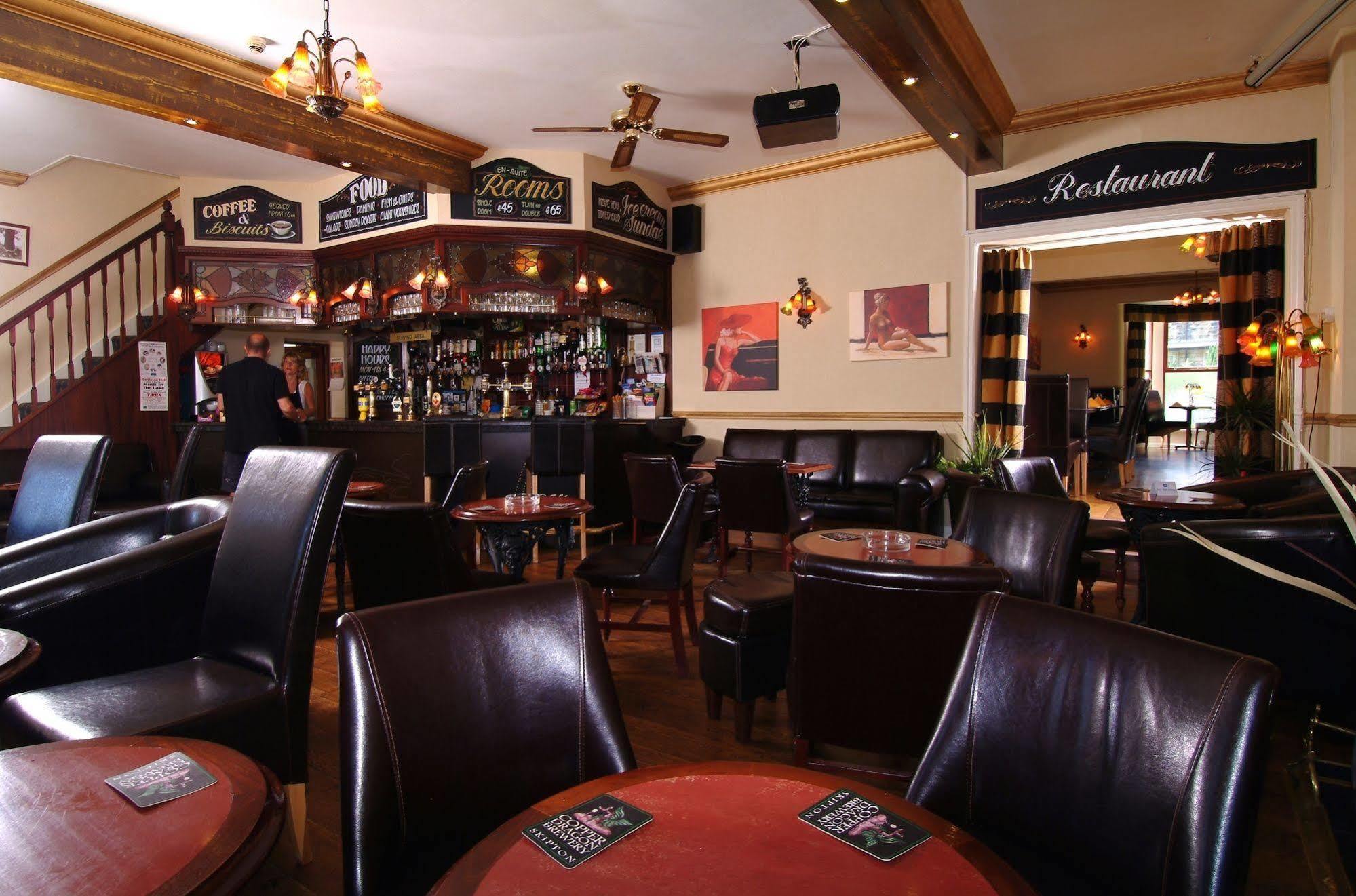 Ilkley Riverside Hotel Екстериор снимка
